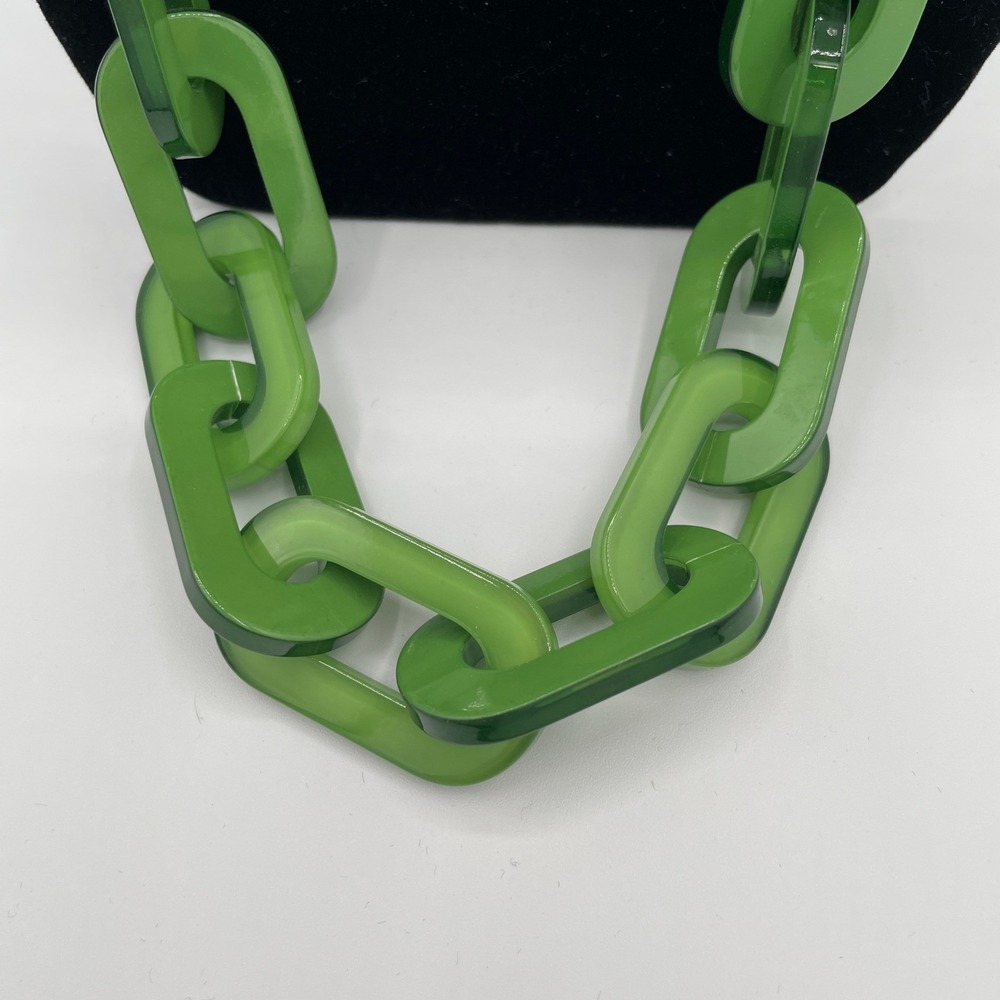 Iris Apfel Lucite Female Women OS Rara Avis Green Chain Necklace - Picture 2 of 5